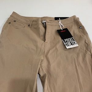 Avenue Skinny Leg Jeans (Chino), Size 20, NWT